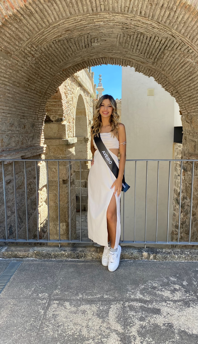 Caroline Menezes - portrait