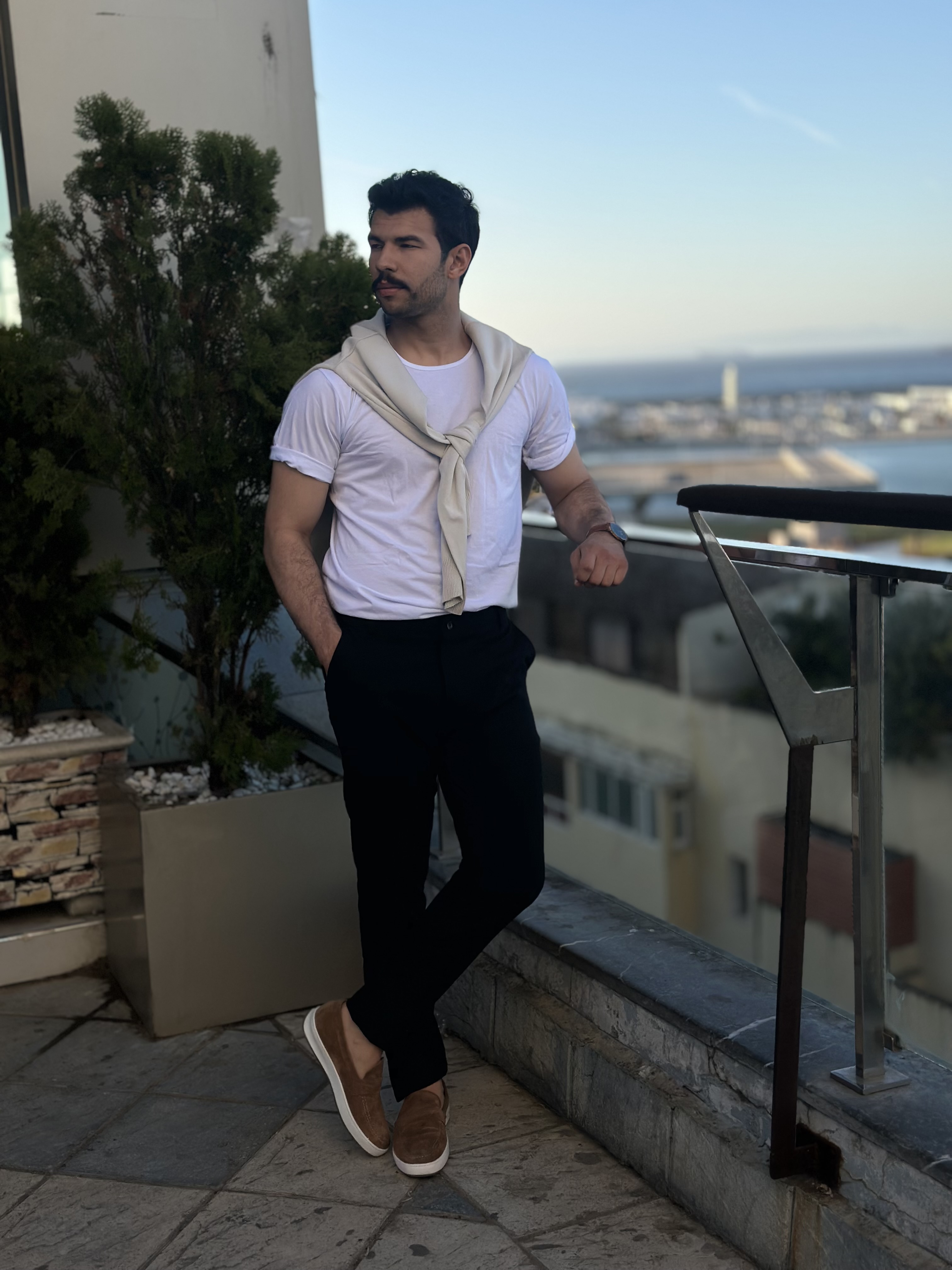 Oussama Tebari - no makeup